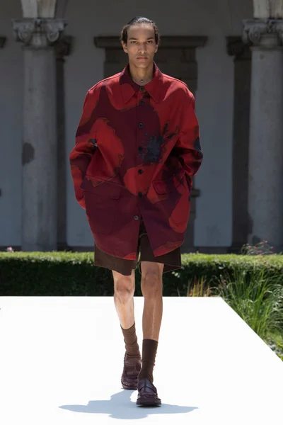 Look 39